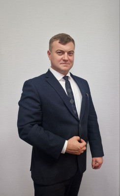 Главный врач Репухов Сергей Сергеевич Главный врач Репухов Сергей Сергеевич.